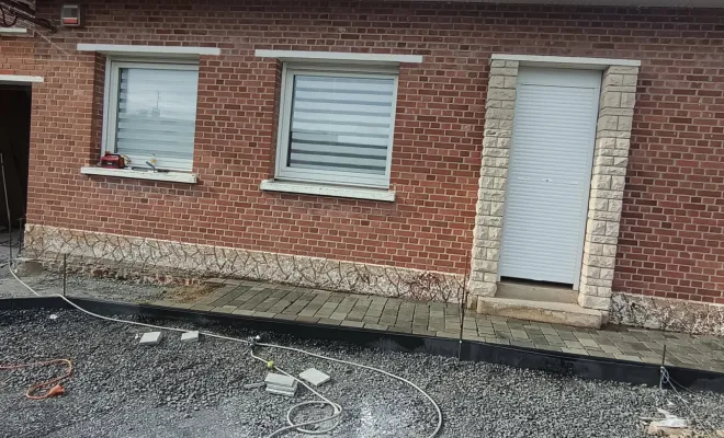 Chantier de pavage en cours à Écourt-Saint-Quentin, Douai, Les Jardins de Jo