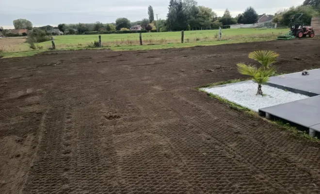Travail des terres et engazonnement à Saint Amand les Eaux, Douai, Les Jardins de Jo