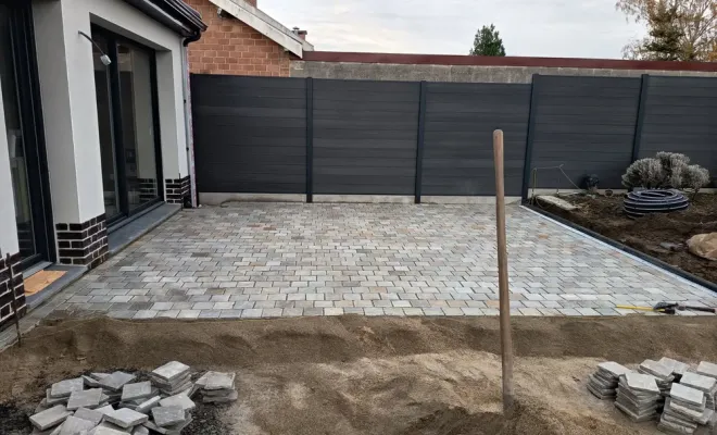 Nouveau chantier de pavage à Ecourt Saint Quentin, Douai, Les Jardins de Jo