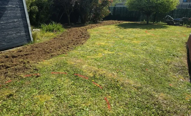 Chantier de création entièrement minérale en cours à Bouchain, Douai, Les Jardins de Jo